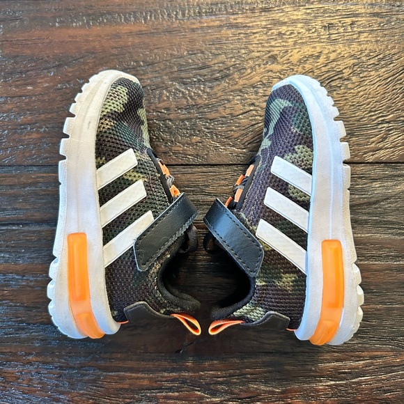 Adidas RACER TR23K Runnig Shoes Baby / Toddler Size 5 - Camo Style IF0207 - Picture 4 of 7